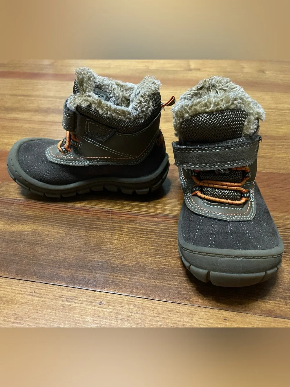 OshKosh B'gosh Brown & Orange Winter Boots Size 6
